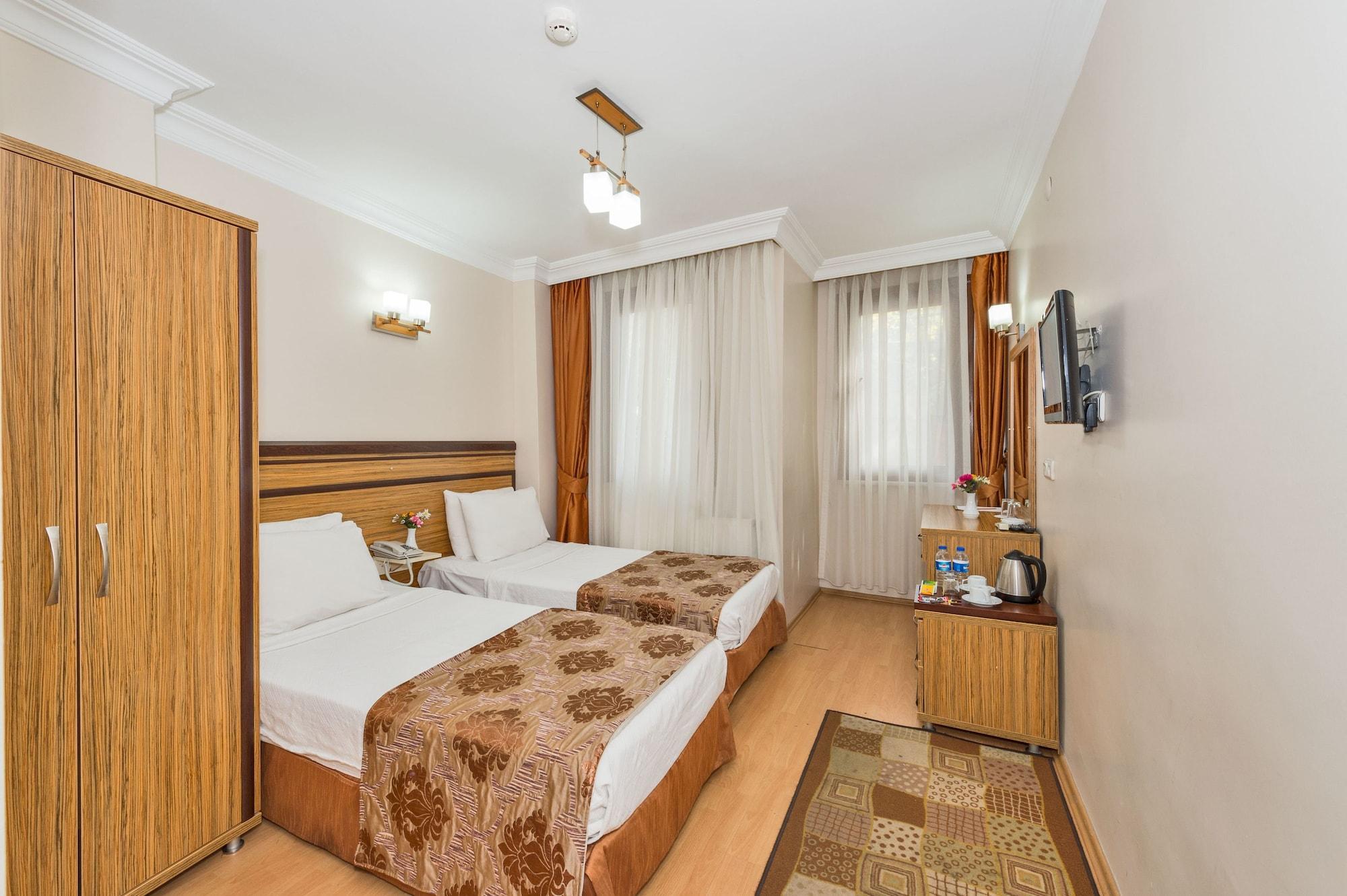 May Hotel Istanboel Buitenkant foto