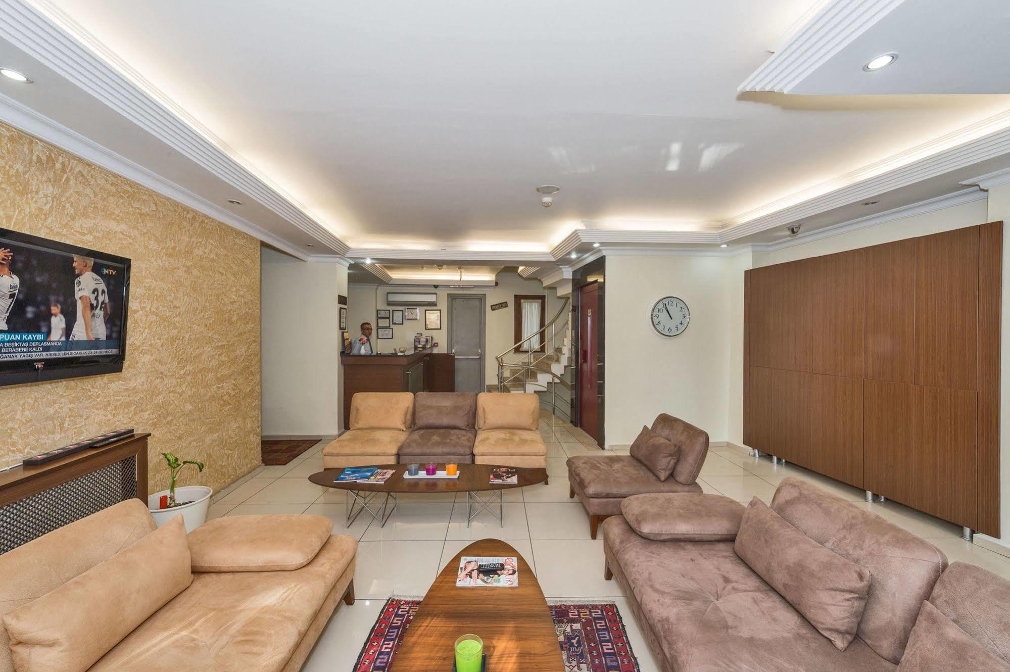 May Hotel Istanboel Buitenkant foto